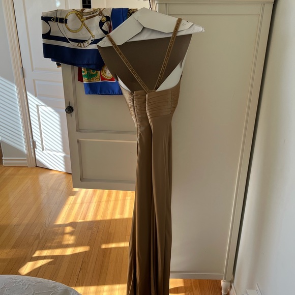 Boutique Golden Gown Maxi Dress Laundry By Shelli Segal - Picture 8 of 16